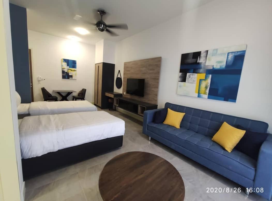 Homestay Shah Rizki At Imperio With Swimming Pool Muslim Friendly Malacca Buitenkant foto