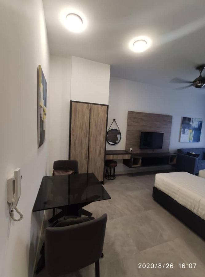 Homestay Shah Rizki At Imperio With Swimming Pool Muslim Friendly Malacca Buitenkant foto